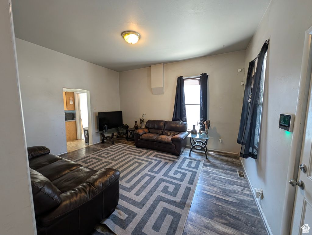 Photo of 459 S GOSHEN ST, Salt Lake City, UT 84104 (MLS # 2113566)