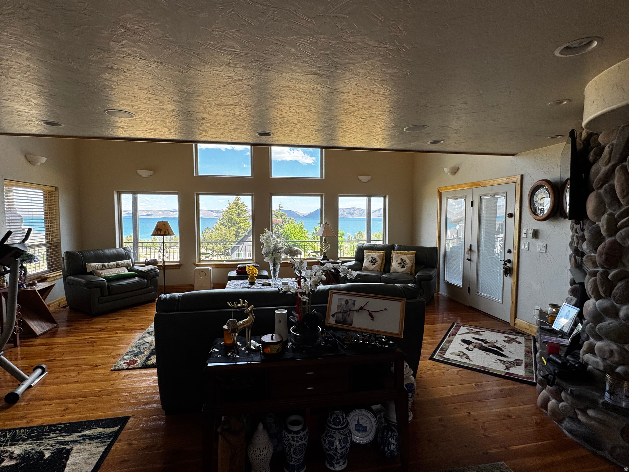 BEAR LAKE WEST - Residential
