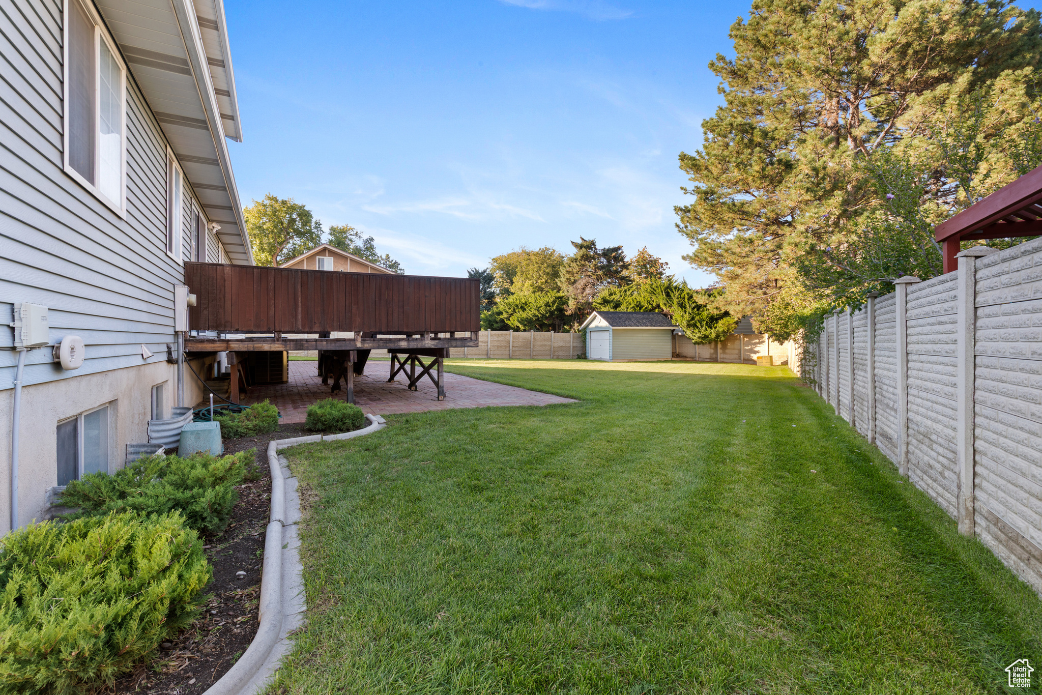 CONTINENTAL ESTATES #5 - Residential