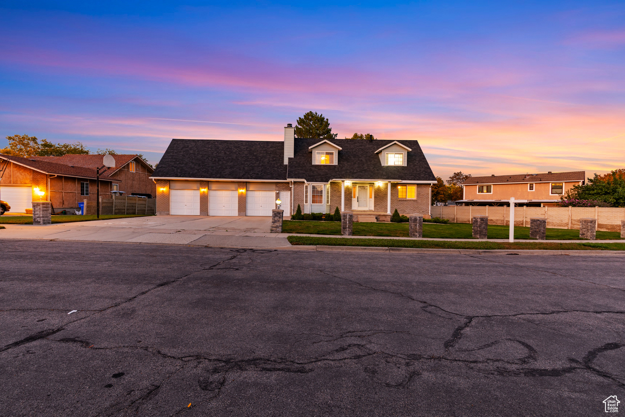 CONTINENTAL ESTATES #5 - Residential