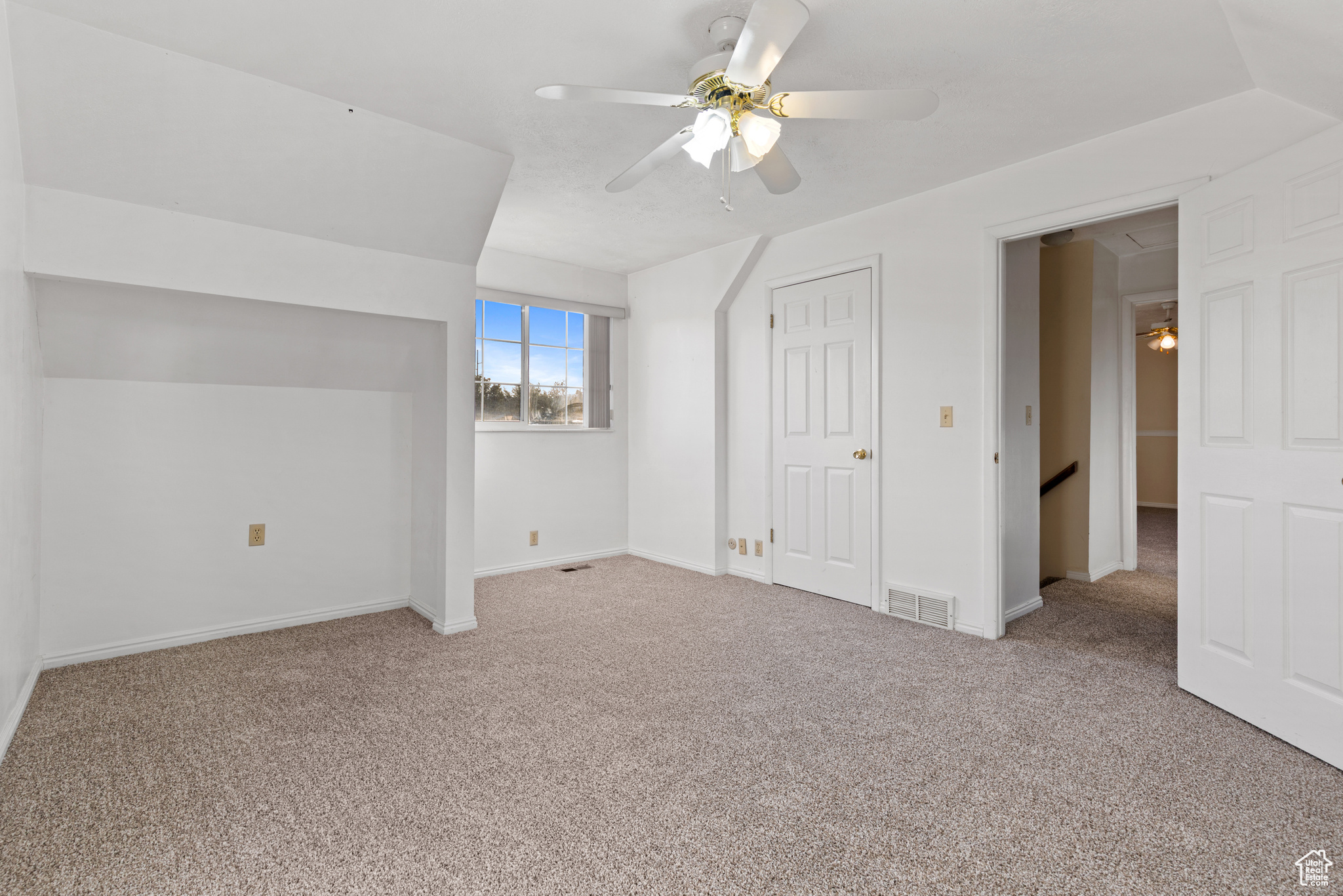 CONTINENTAL ESTATES #5 - Residential
