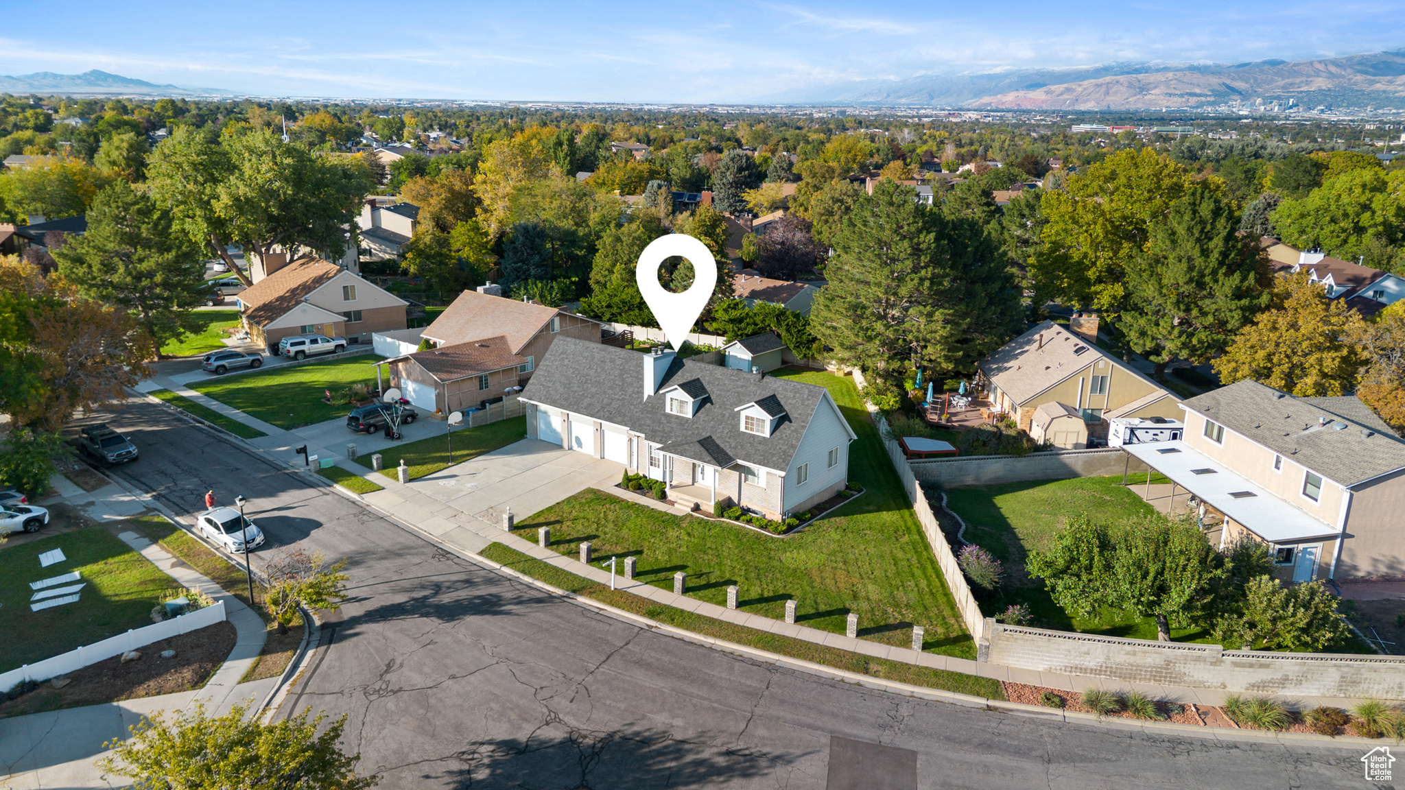 CONTINENTAL ESTATES #5 - Residential