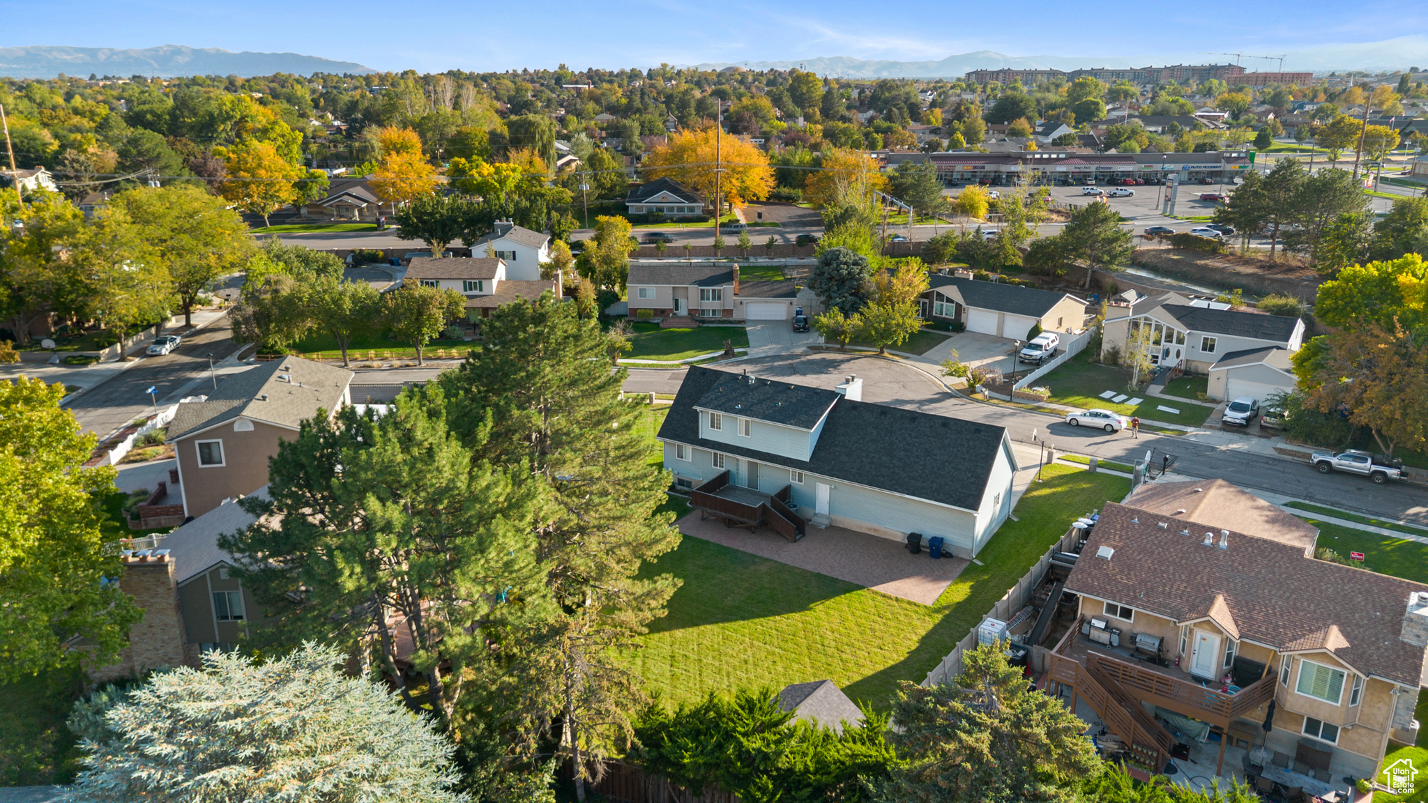 CONTINENTAL ESTATES #5 - Residential