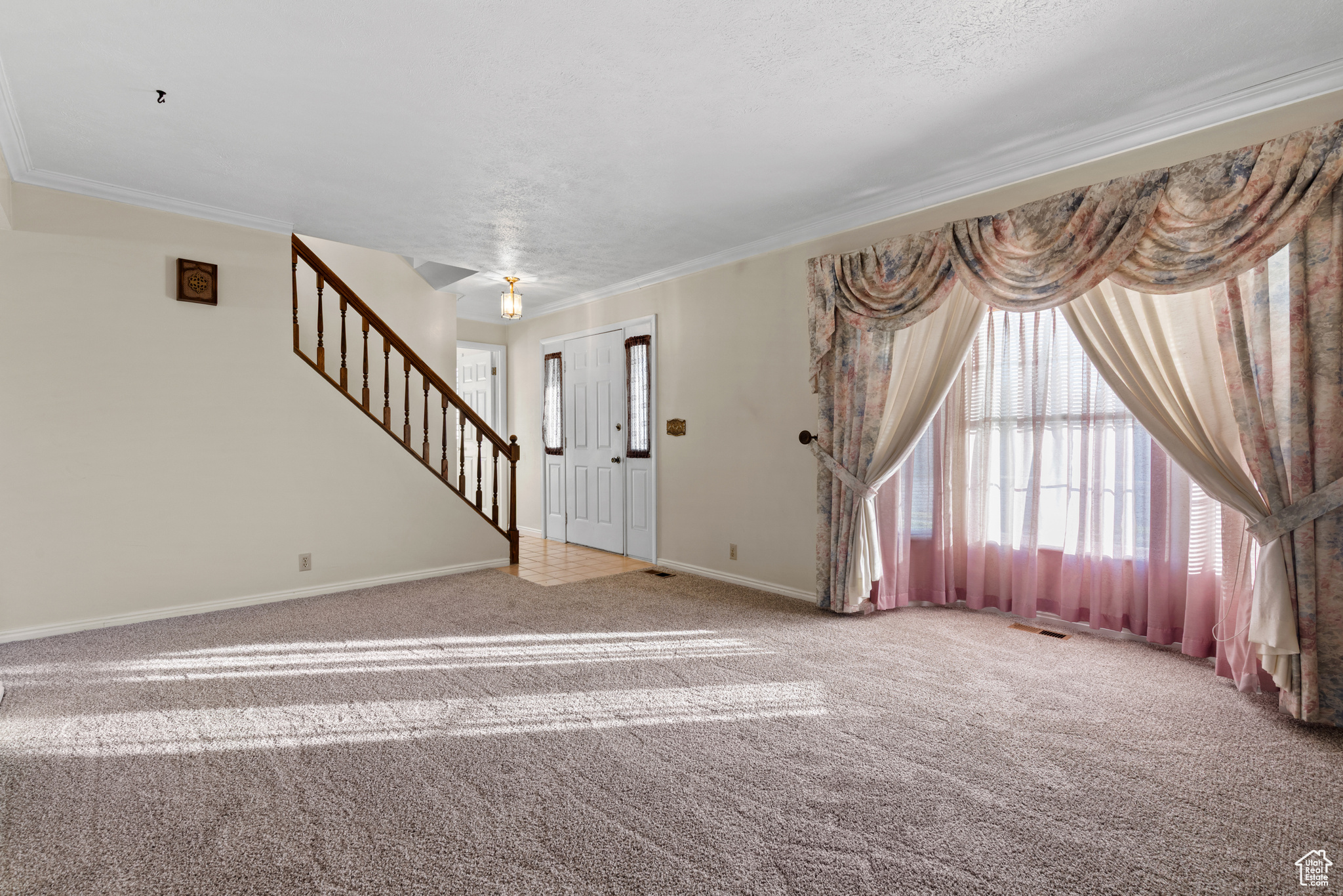 CONTINENTAL ESTATES #5 - Residential