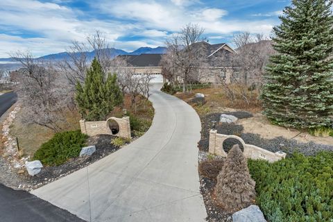 Tiny photo for 670 S OAK DR, Woodland Hills, UT 84653 (MLS # 2122785)