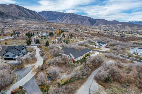 Tiny photo for 670 S OAK DR, Woodland Hills, UT 84653 (MLS # 2122785)