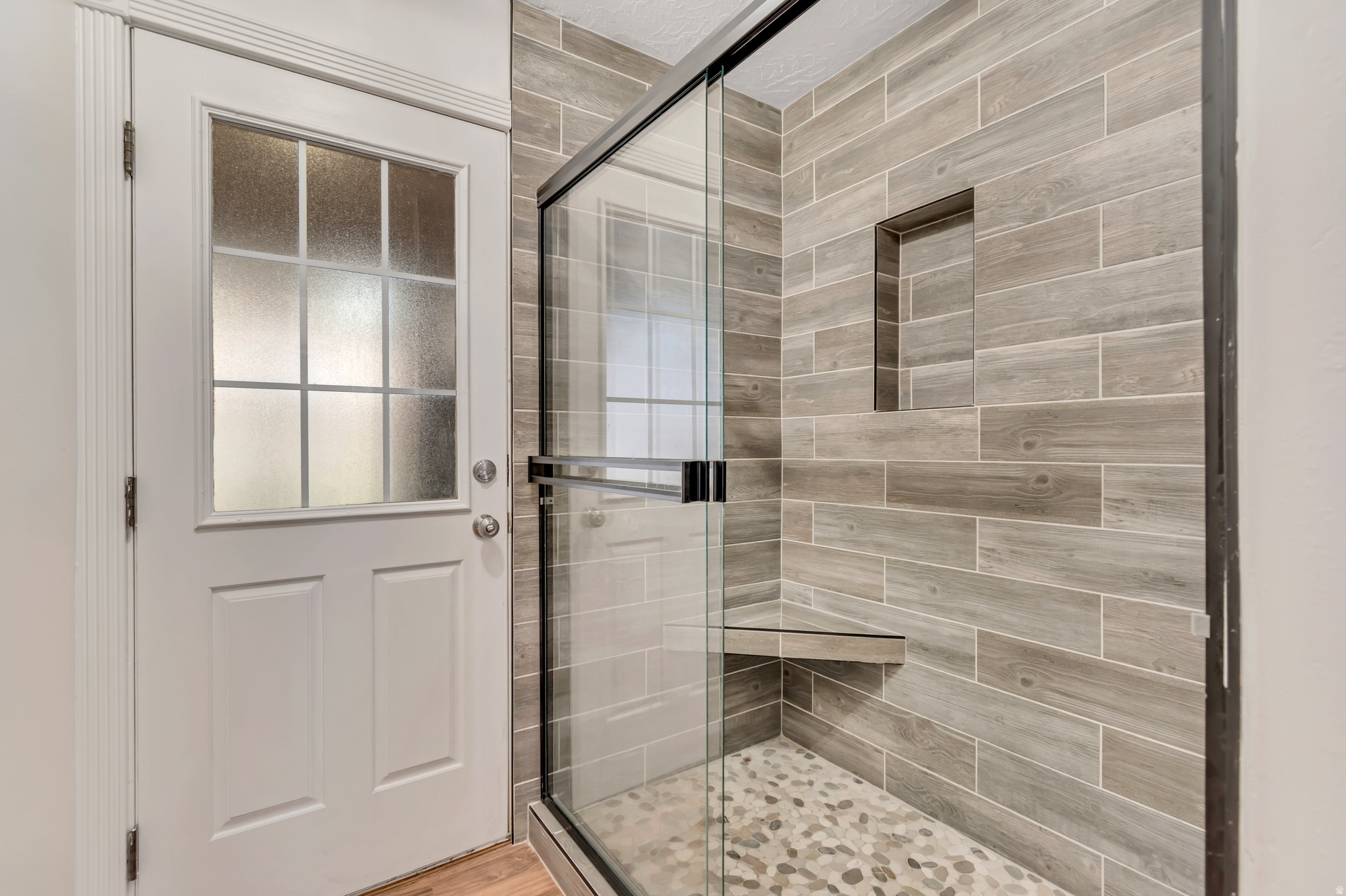 FLINTRIDGE - Residential