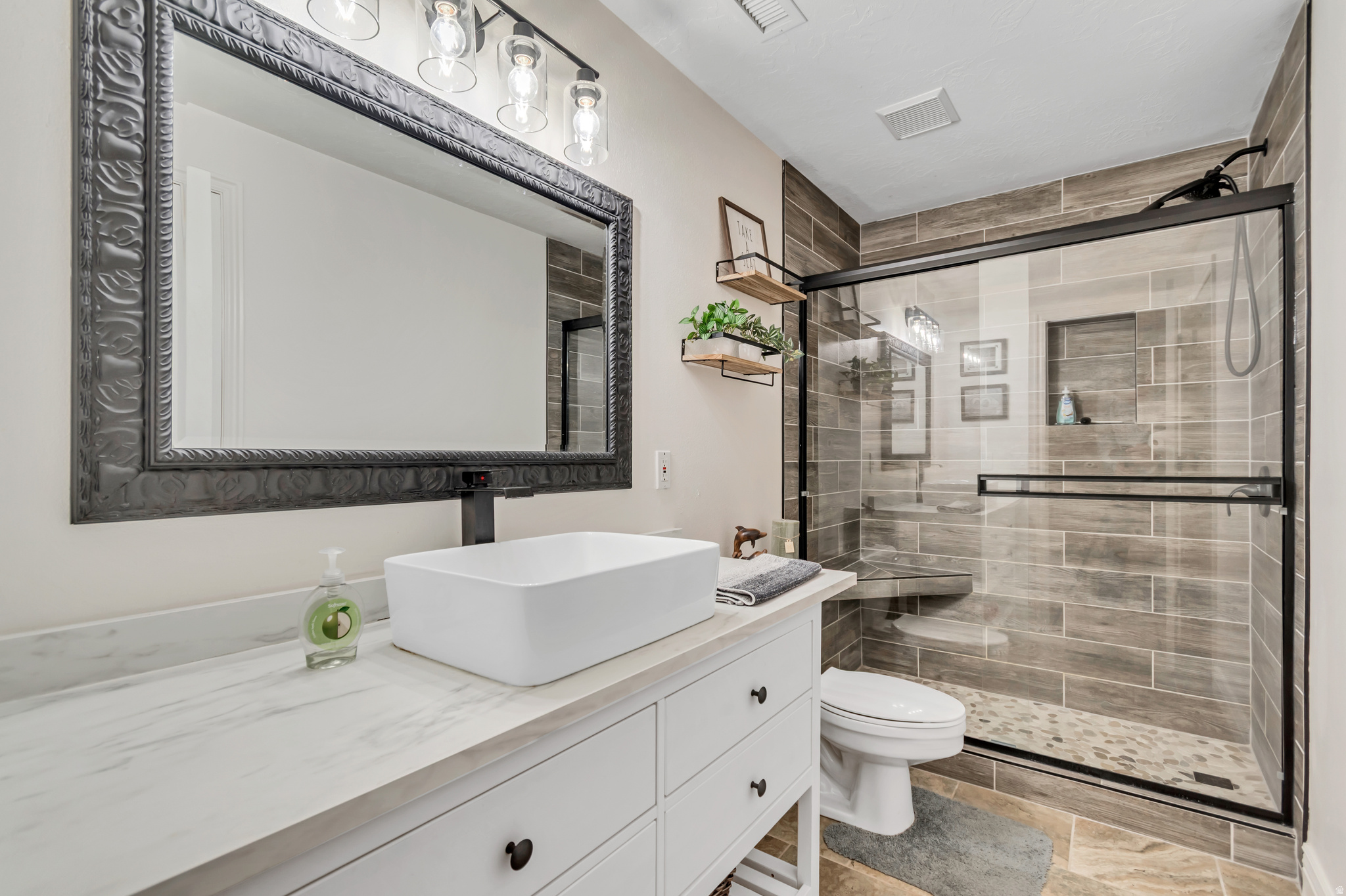 FLINTRIDGE - Residential