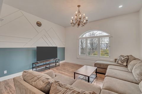 Tiny photo for 670 S OAK DR, Woodland Hills, UT 84653 (MLS # 2122785)