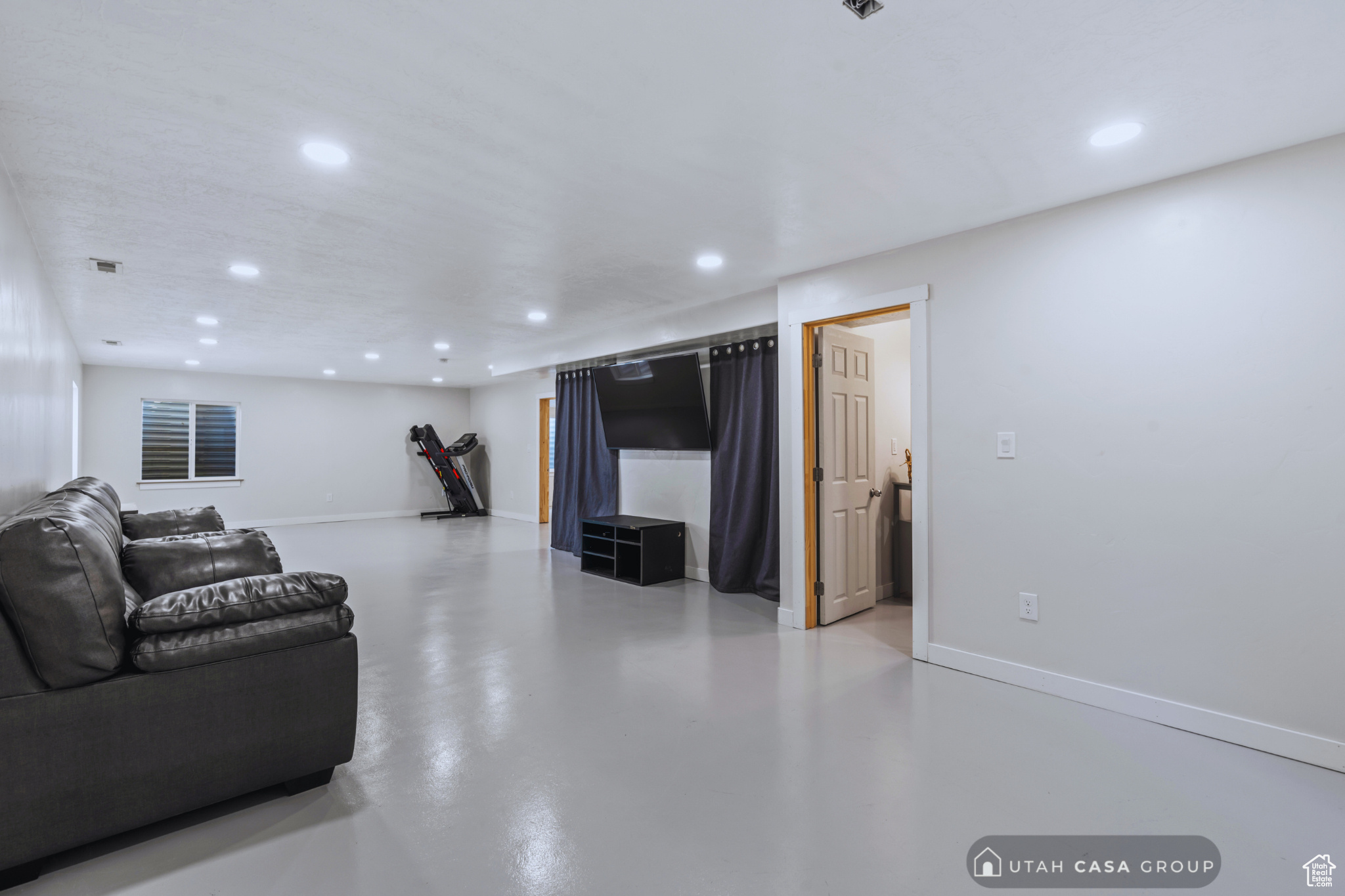 7737 Kings Canyon Rd, Eagle Mountain, Utah image 35