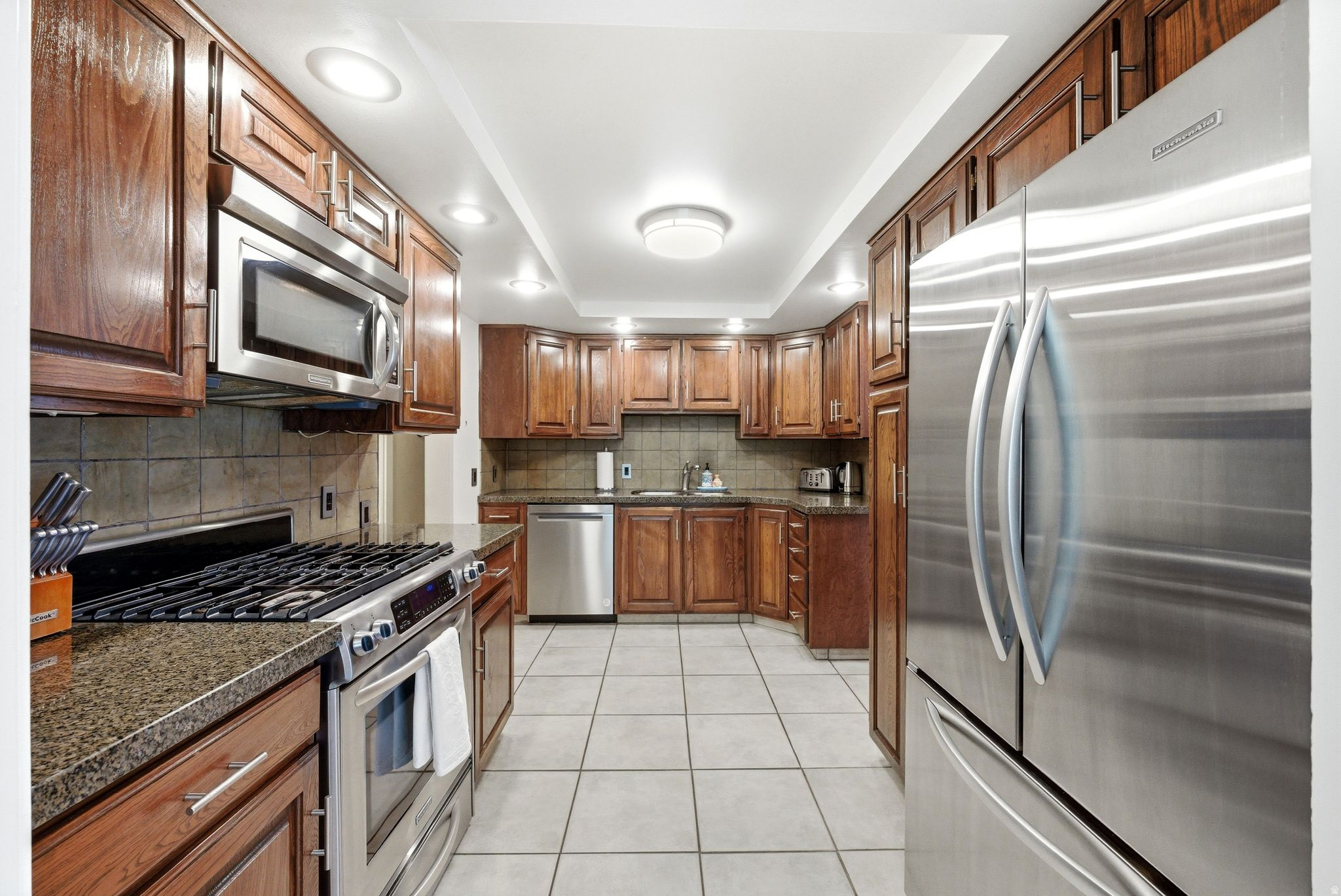MURRAY HILL GARDENS - Residential