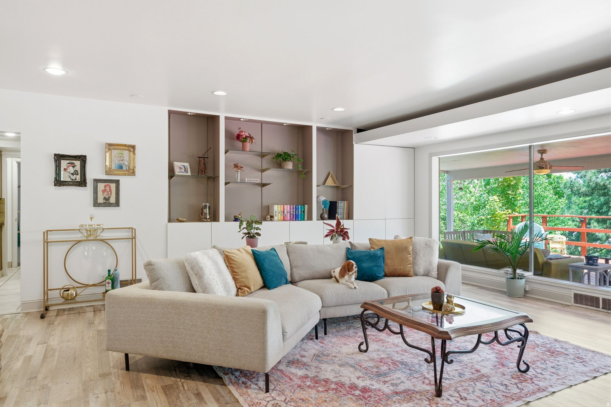 MURRAY HILL GARDENS - Residential