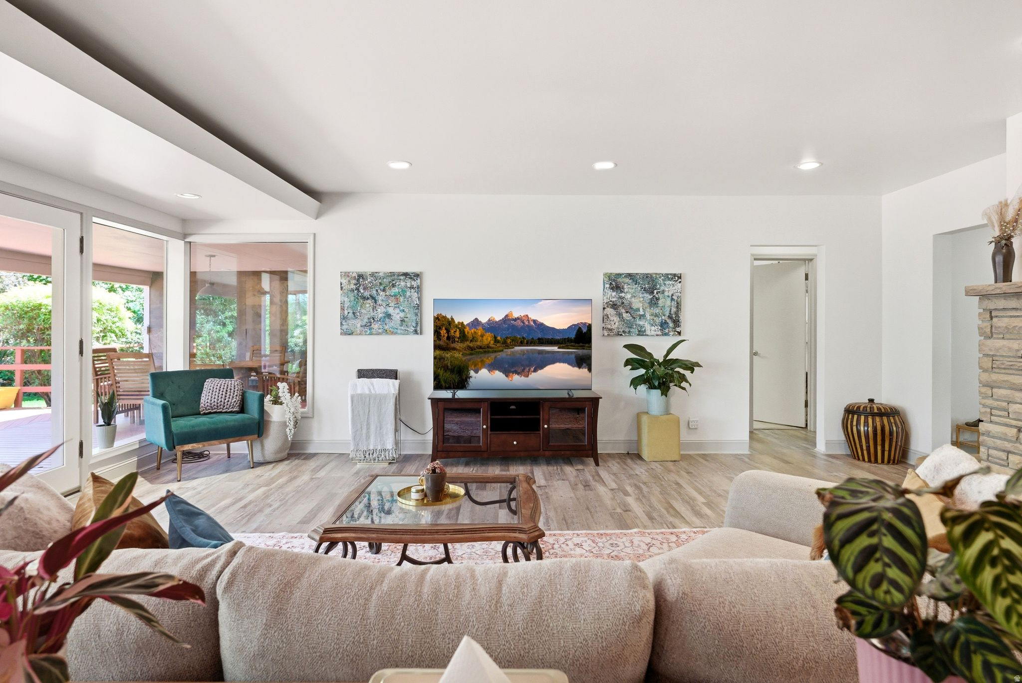 MURRAY HILL GARDENS - Residential