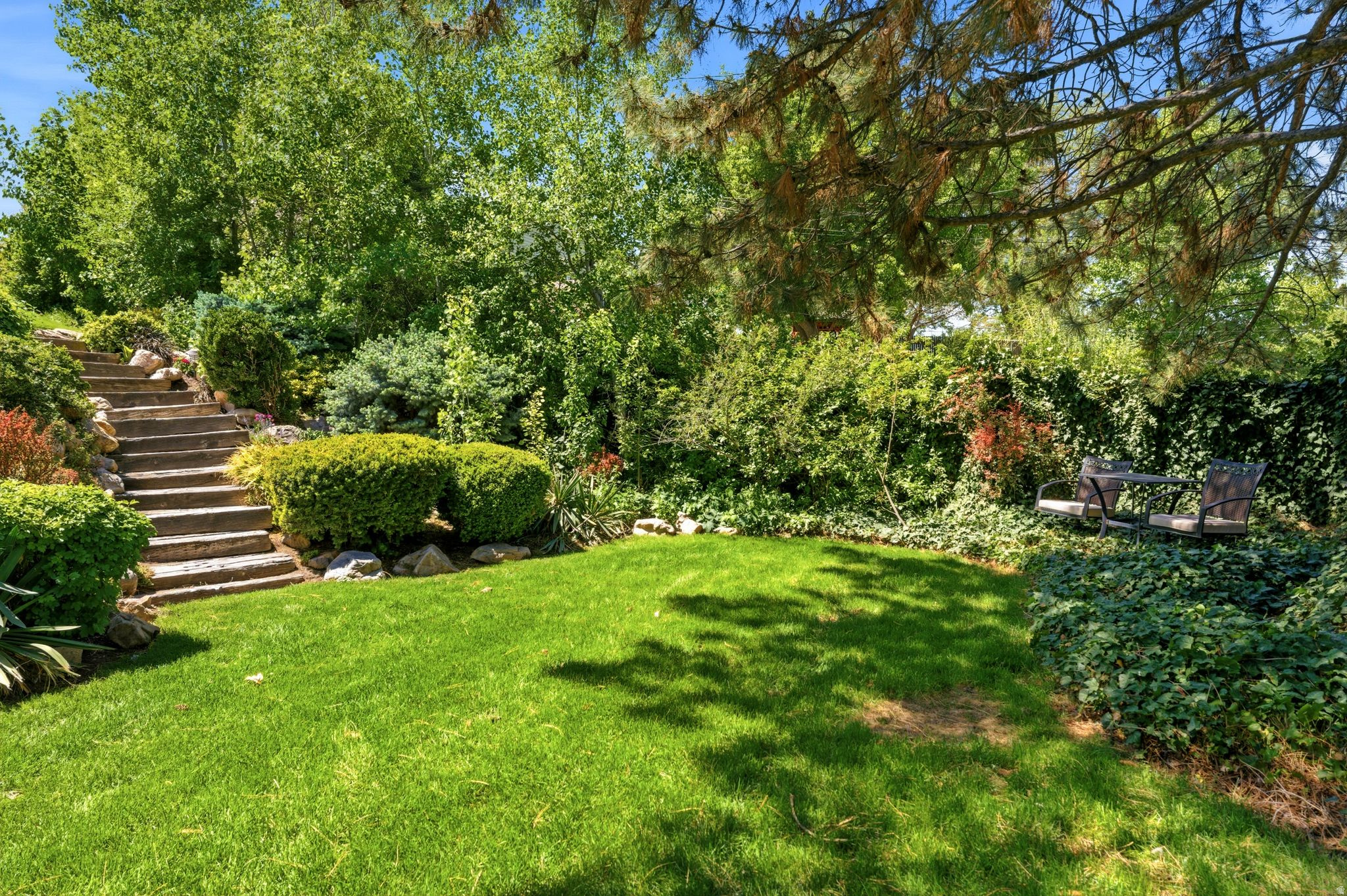 MURRAY HILL GARDENS - Residential