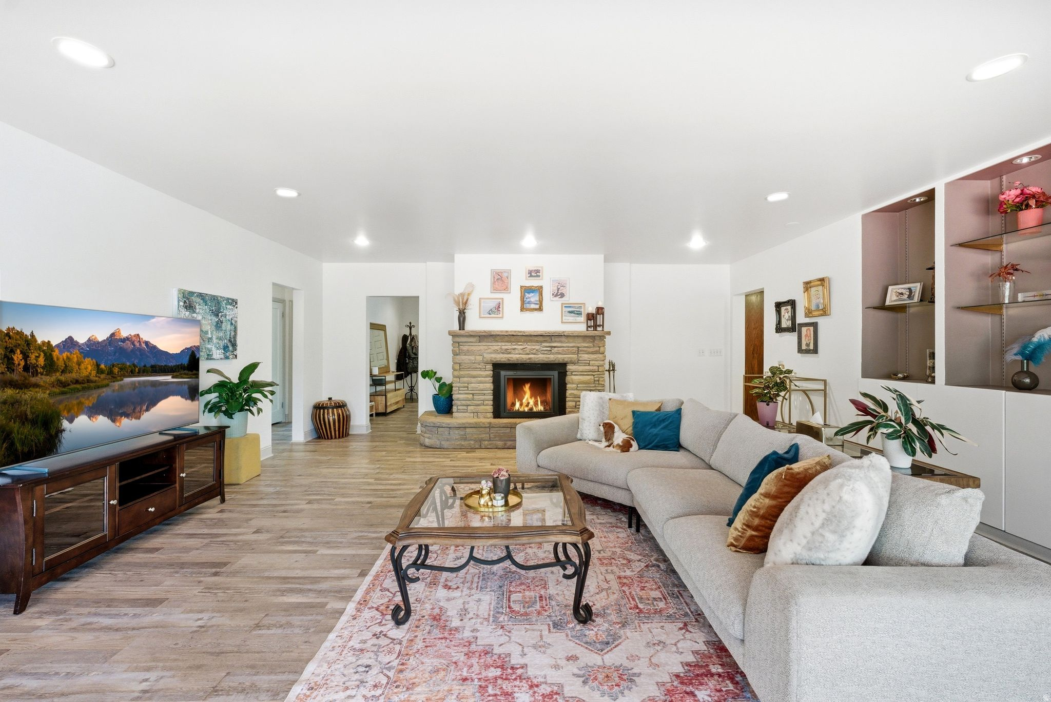 MURRAY HILL GARDENS - Residential