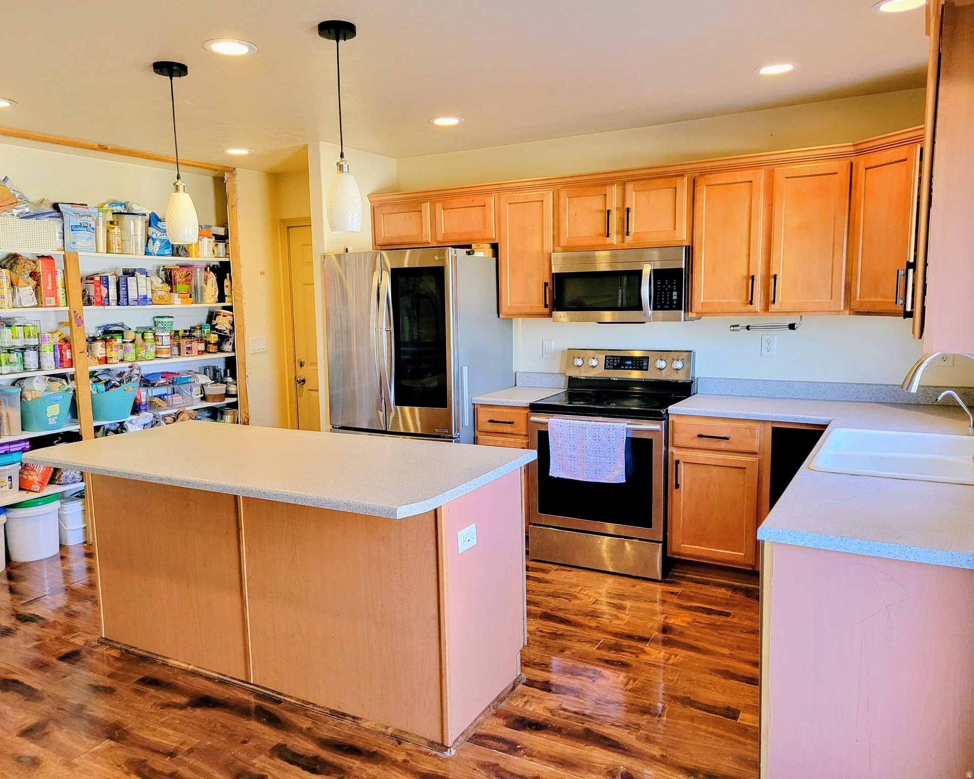 LAKE MOUNTAIN ESTATES PHASE 3 - Residential