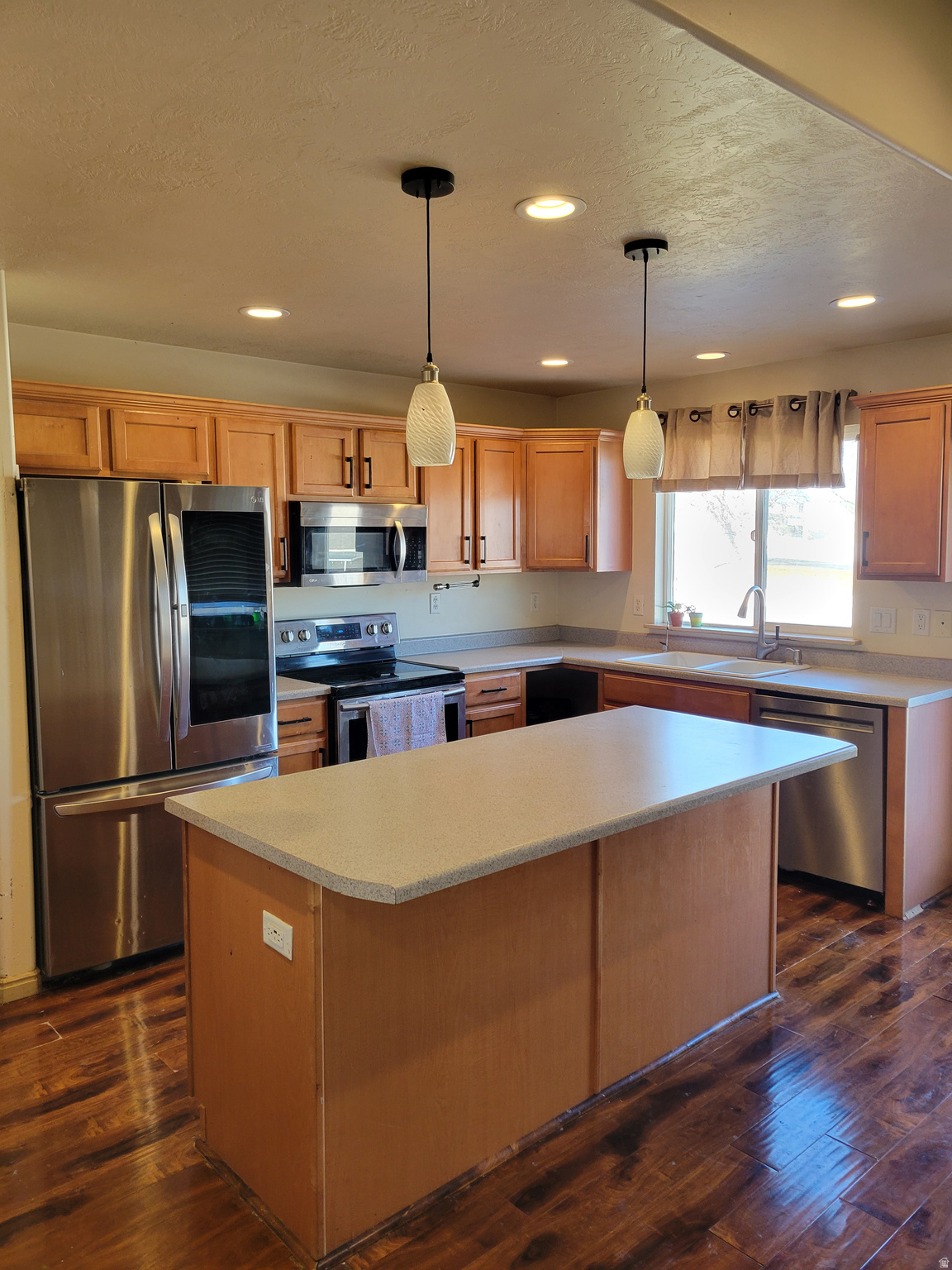 LAKE MOUNTAIN ESTATES PHASE 3 - Residential