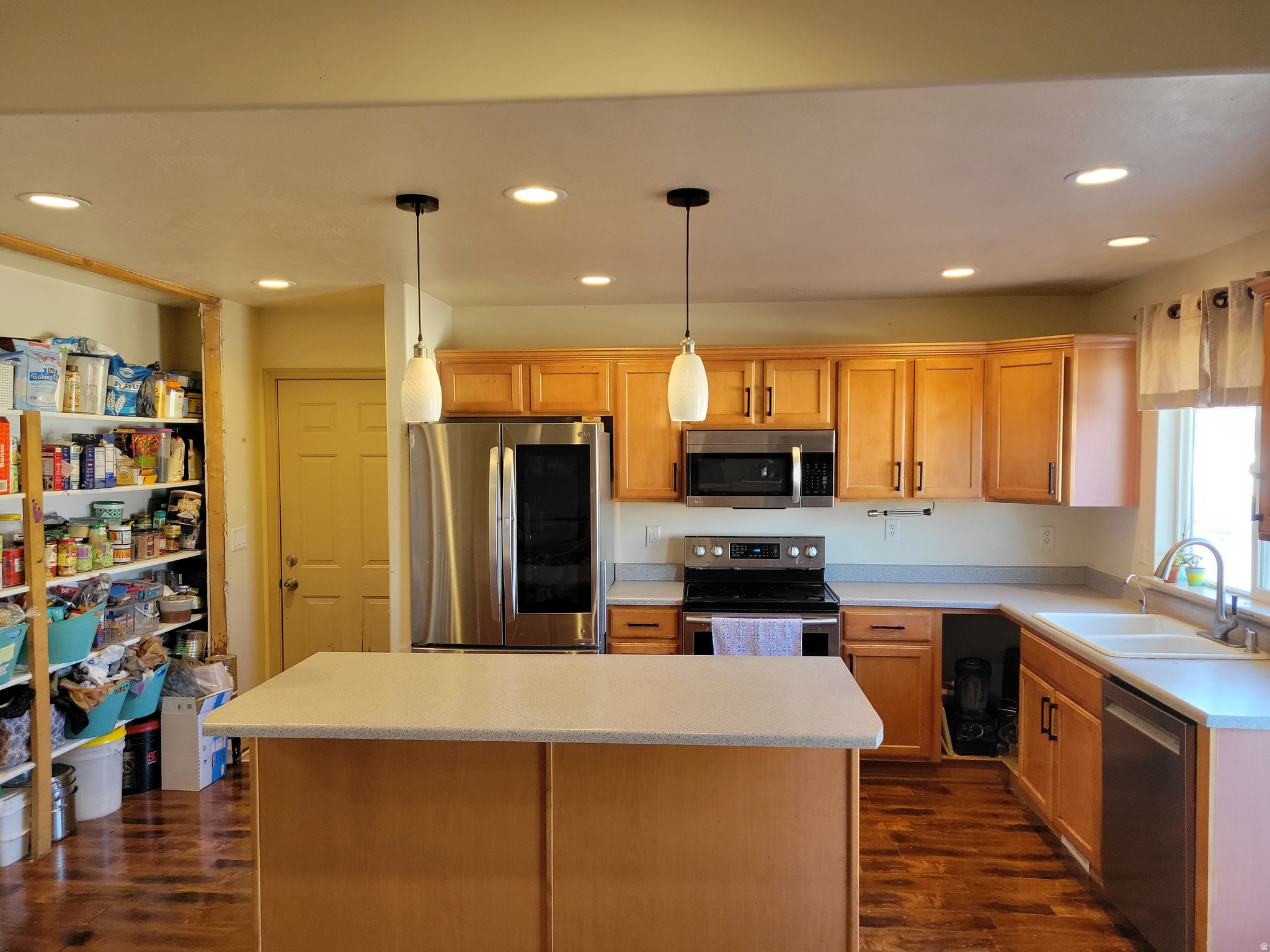 LAKE MOUNTAIN ESTATES PHASE 3 - Residential