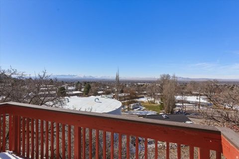 Tiny photo for 384 S EASTOAKS Dr E #5, Fruit Heights, UT 84037 (MLS # 2138777)