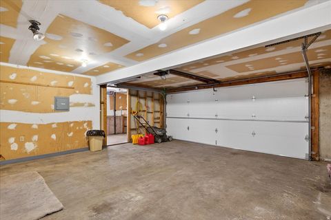 Tiny photo for 384 S EASTOAKS Dr E #5, Fruit Heights, UT 84037 (MLS # 2138777)