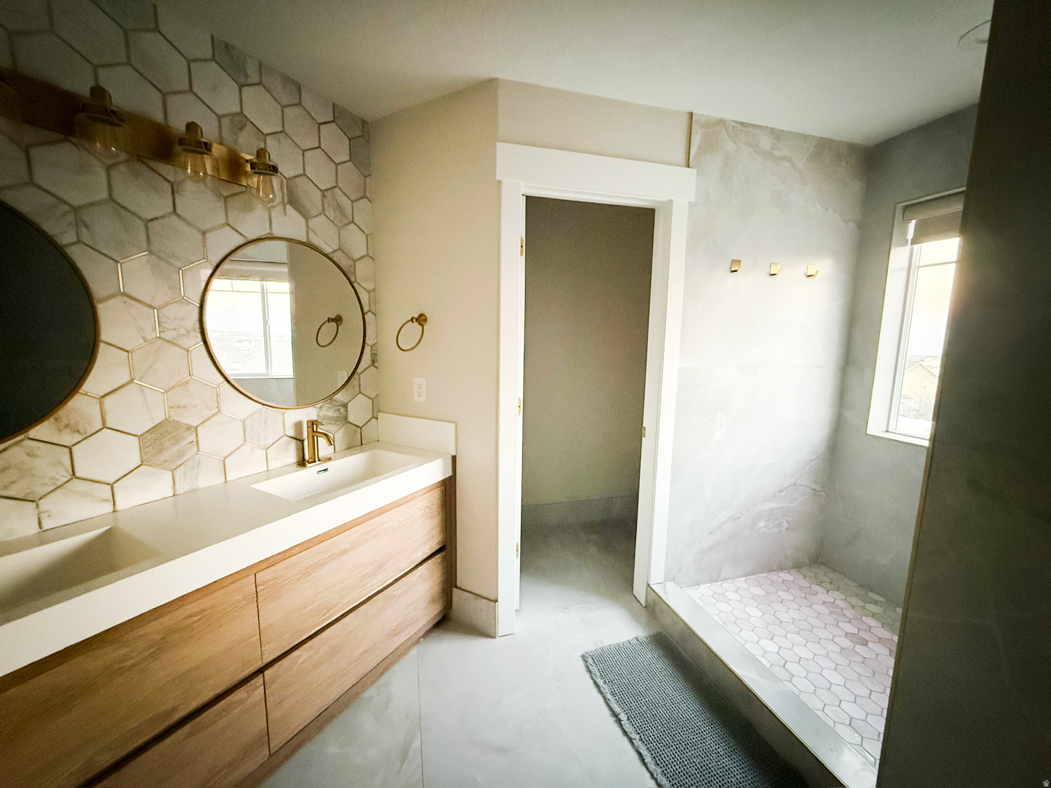 IVIE FARMS - Residential