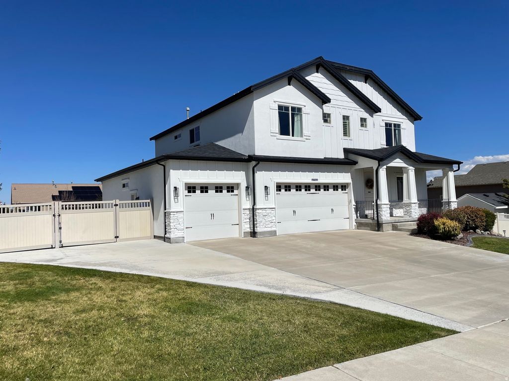 Photo of 6946 W IVIE FARMS DR S, Herriman, UT 84096 (MLS # 2135937)