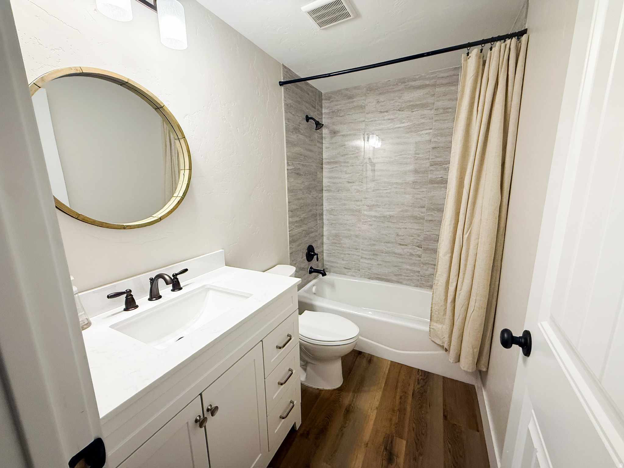 IVIE FARMS - Residential