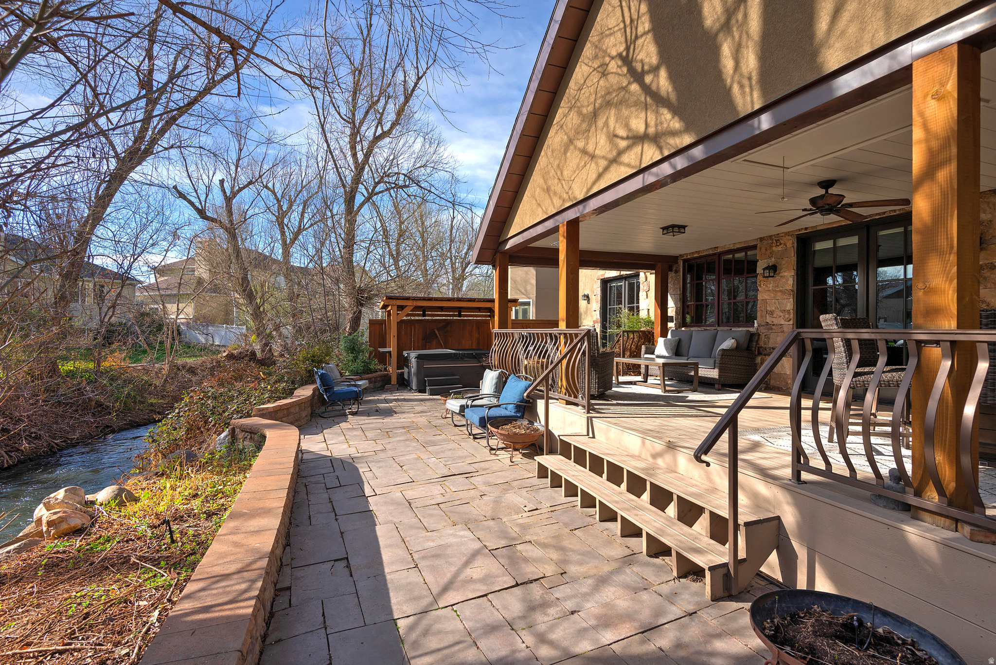 HOLLYHOCKS PUD - Residential