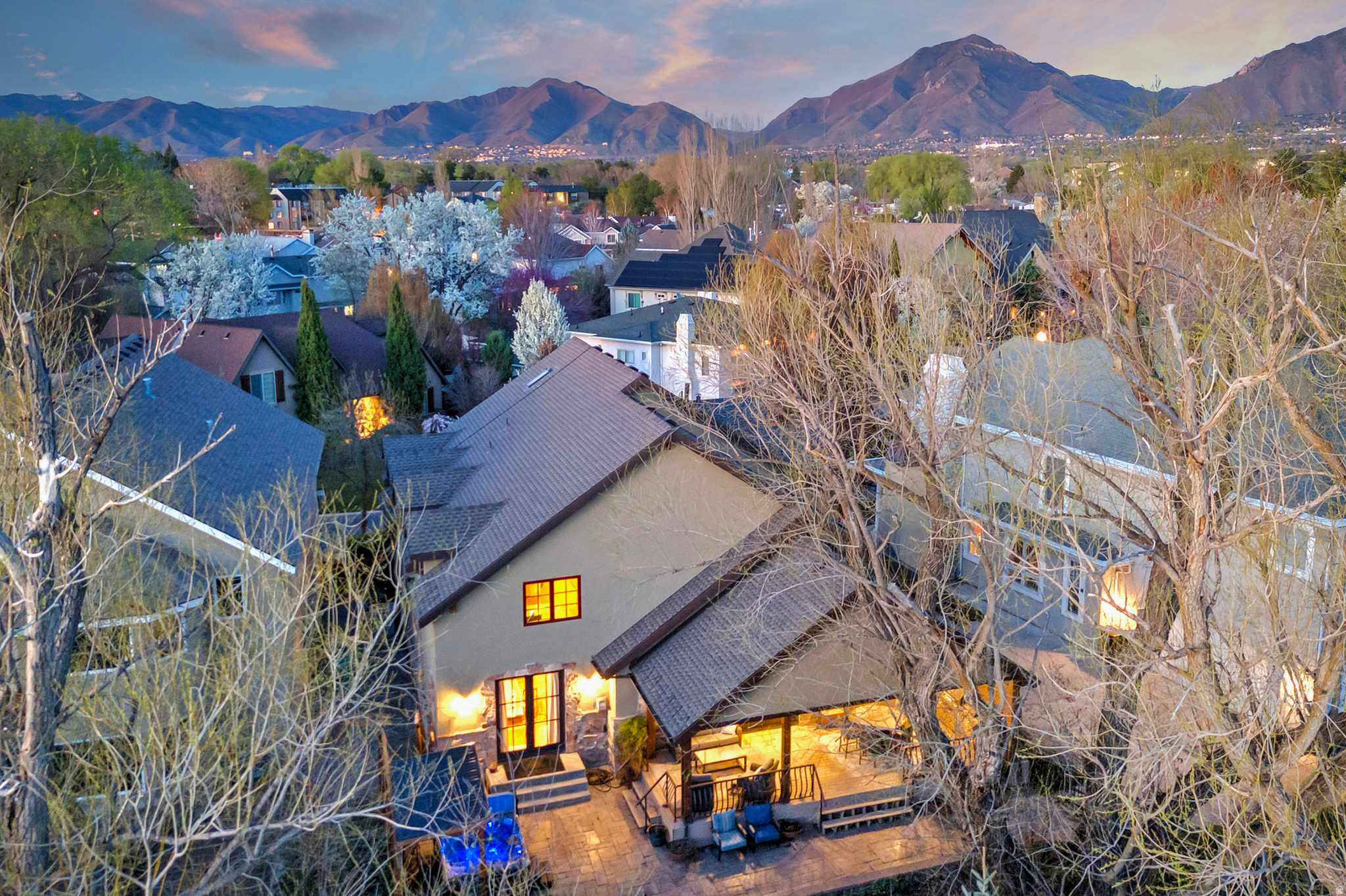 HOLLYHOCKS PUD - Residential