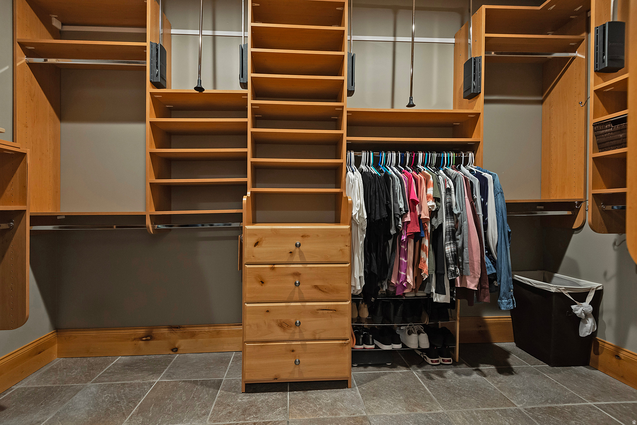 HOLLYHOCKS PUD - Residential