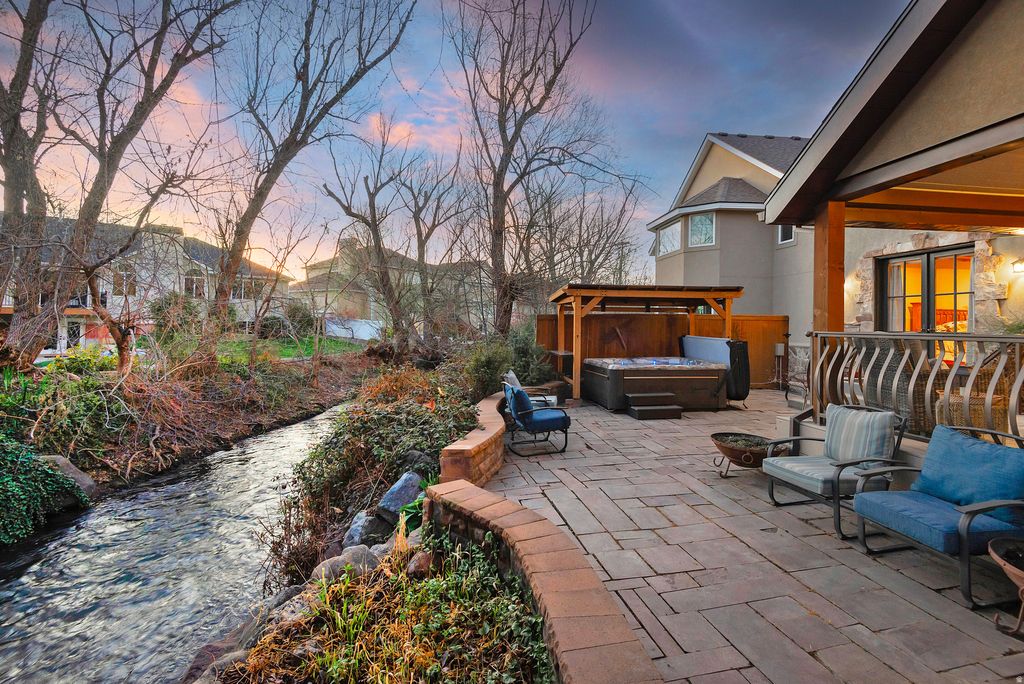 Photo of 606 E HOLLY HAVEN CIR, Murray, UT 84107 (MLS # 2146154)