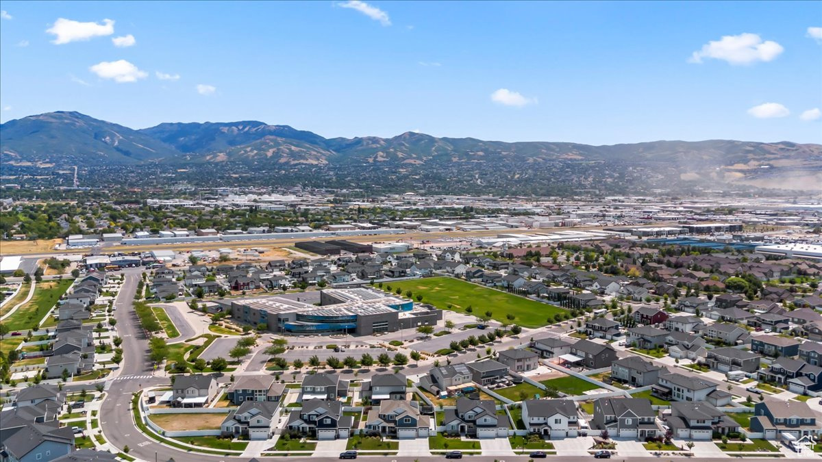 SHAMROCK VILLAGE - Residential