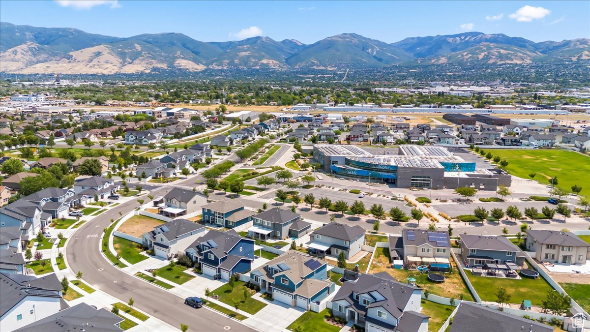 SHAMROCK VILLAGE - Residential