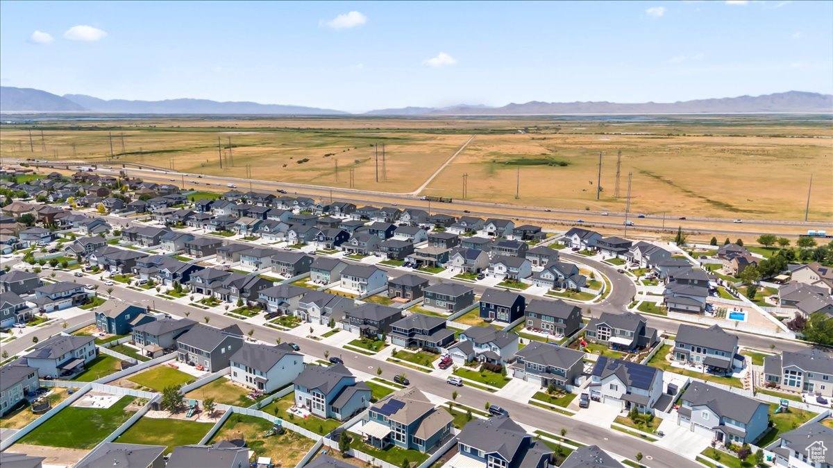 SHAMROCK VILLAGE - Residential