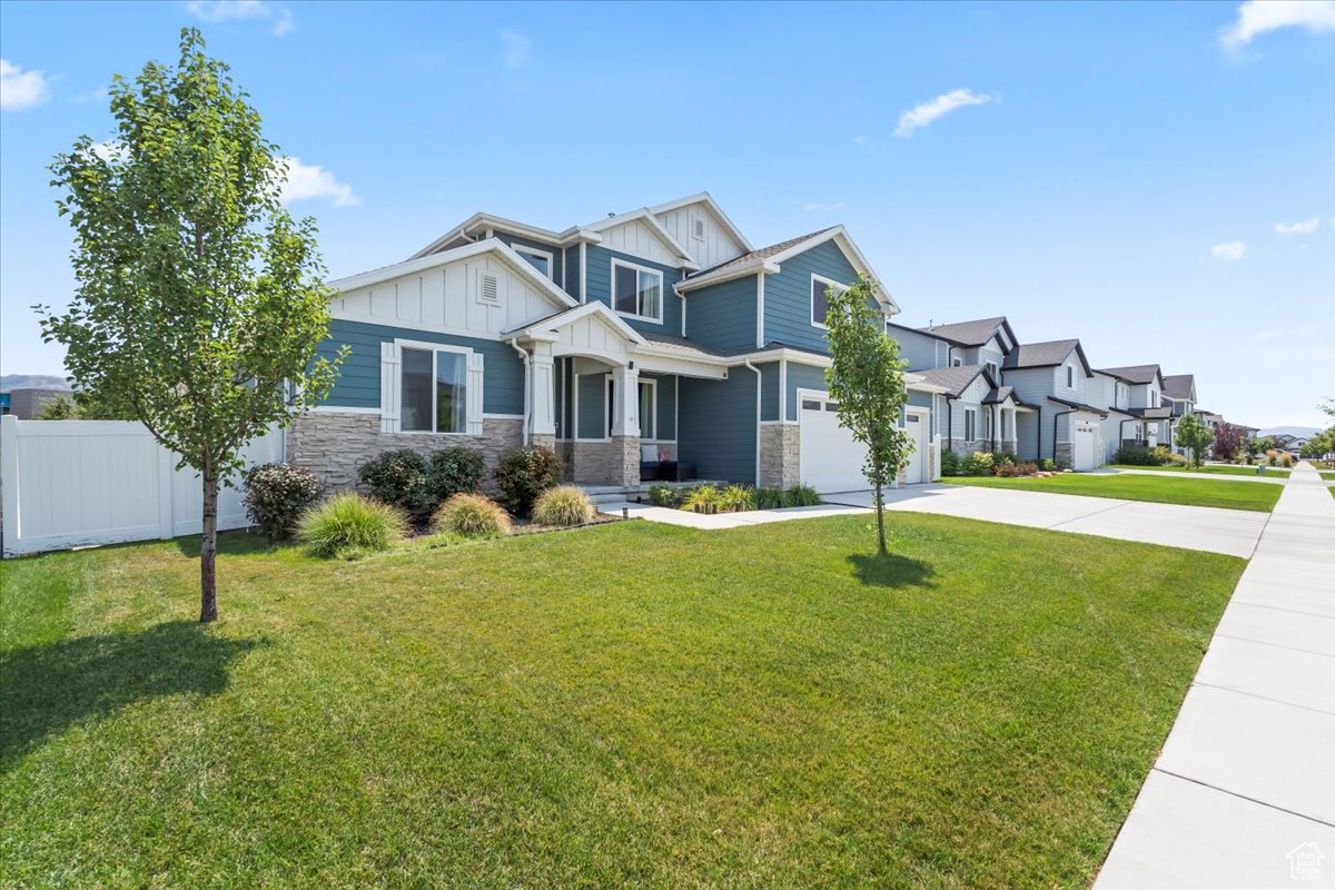 SHAMROCK VILLAGE - Residential
