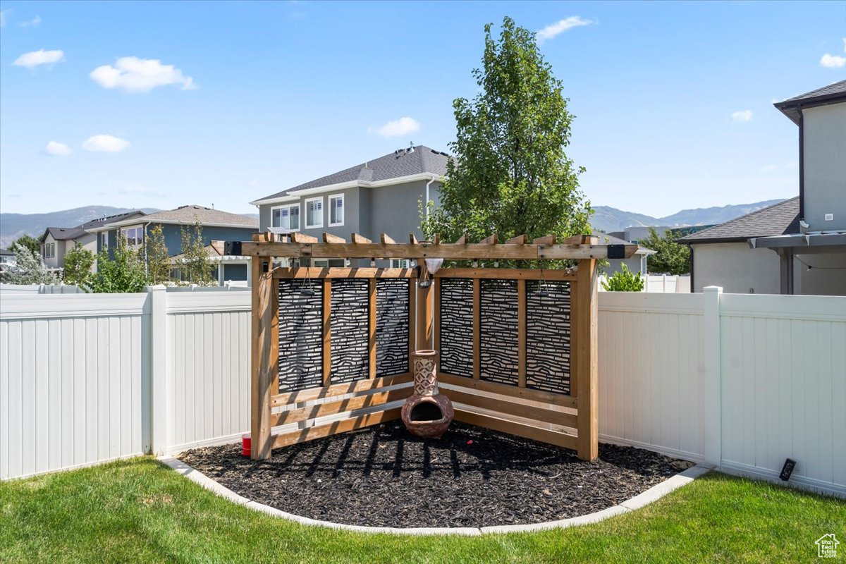 SHAMROCK VILLAGE - Residential