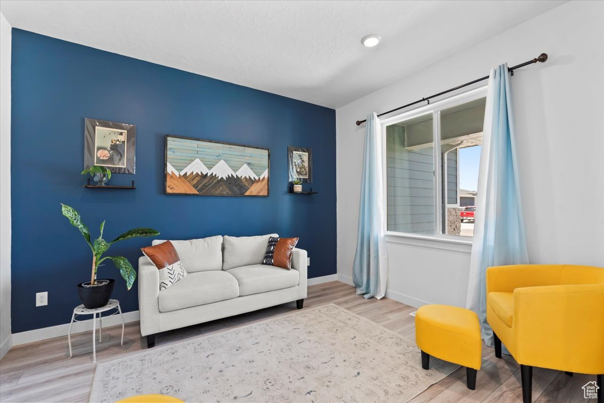 SHAMROCK VILLAGE - Residential