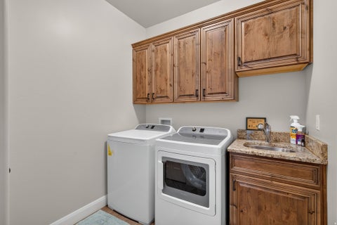 Tiny photo for 425 E MEADOW LARK LN, Elk Ridge, UT 84651 (MLS # 2177447)