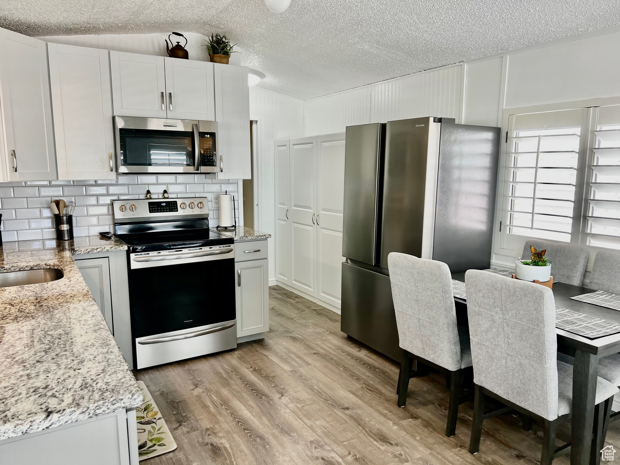 CANYON BREEZE - Residential