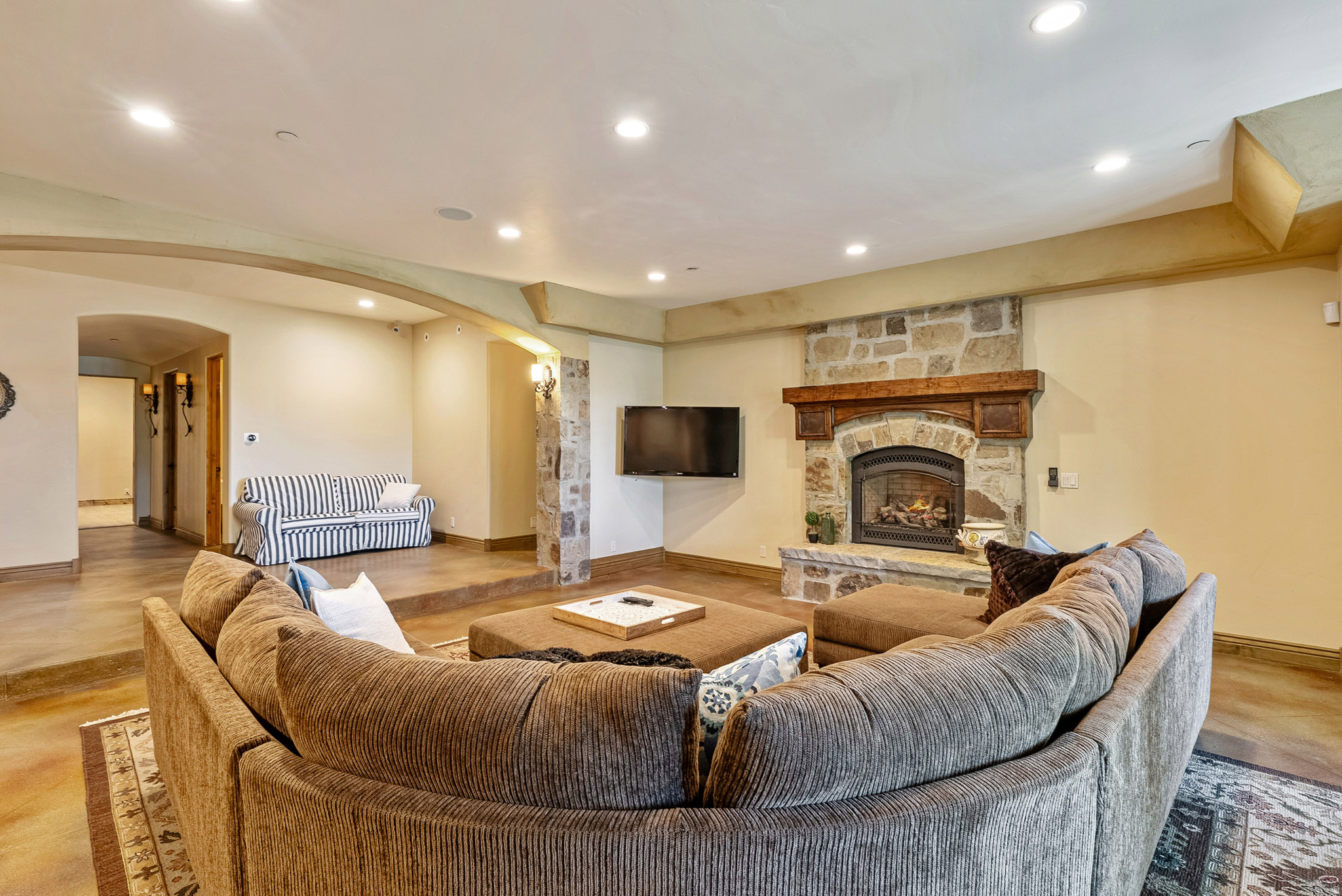 HIDEOUT CANYON PHASE 2 - Residential