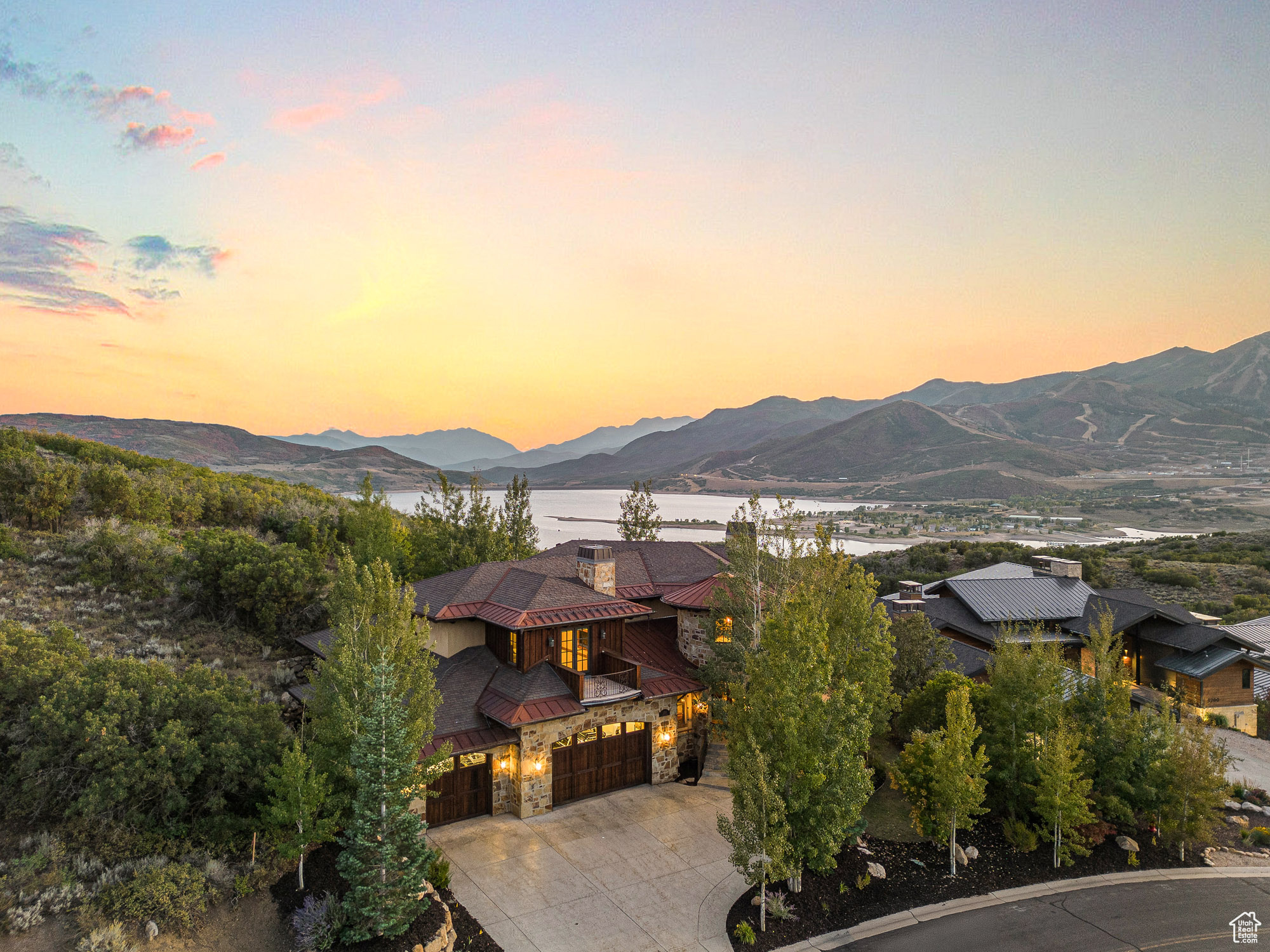 HIDEOUT CANYON PHASE 2 - Residential