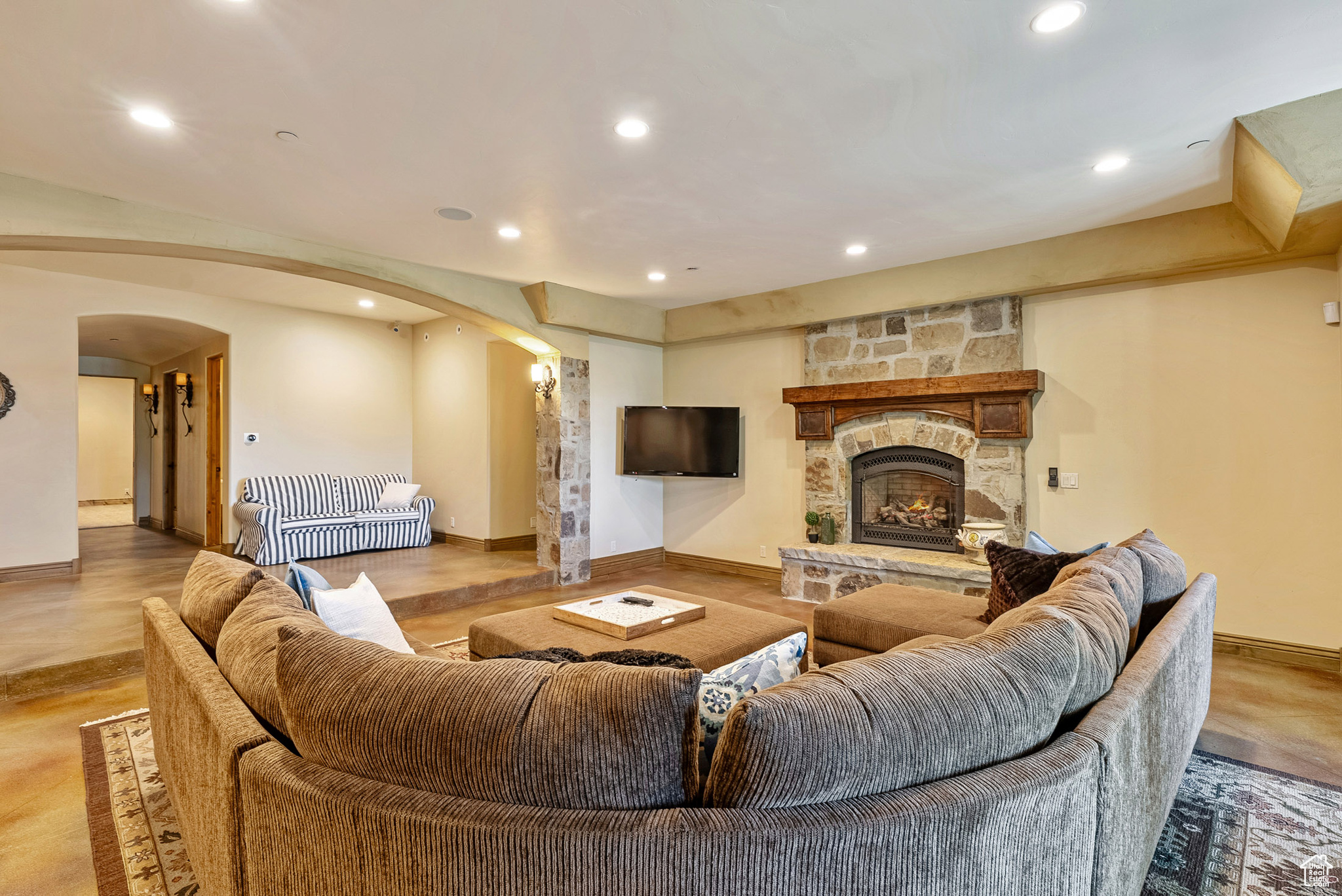 HIDEOUT CANYON PHASE 2 - Residential