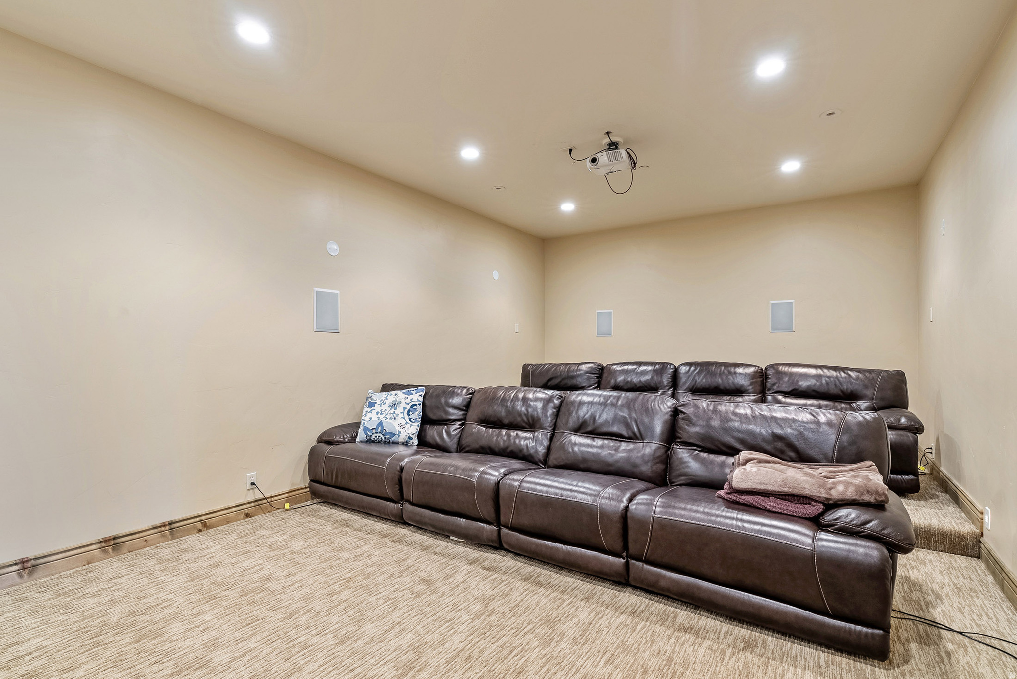 HIDEOUT CANYON PHASE 2 - Residential