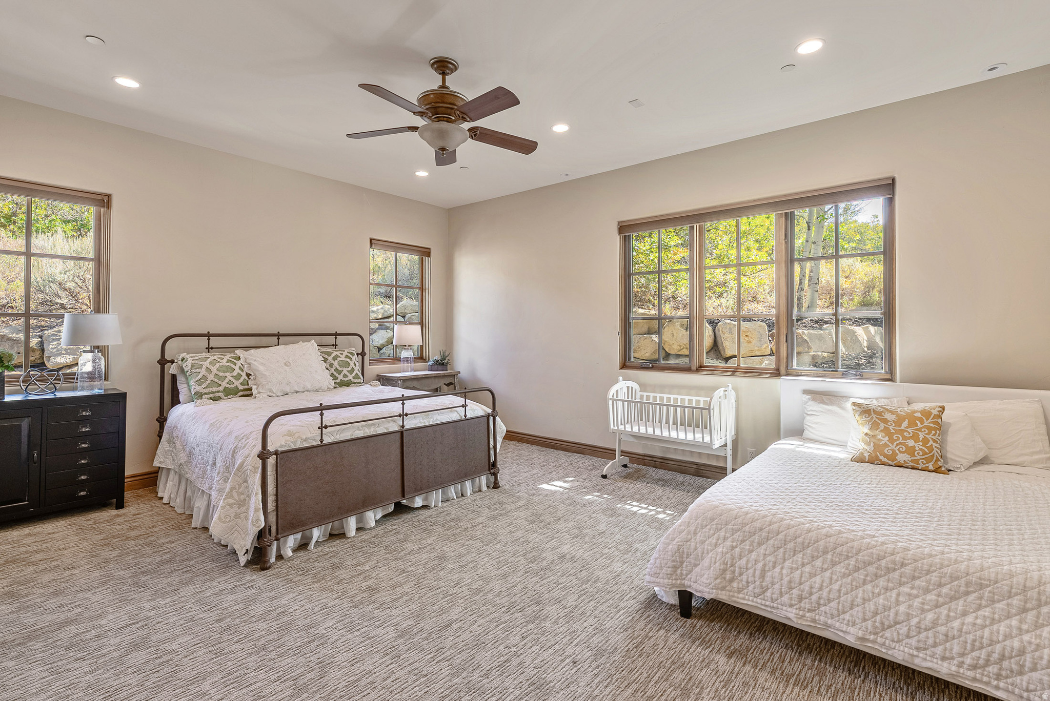 HIDEOUT CANYON PHASE 2 - Residential