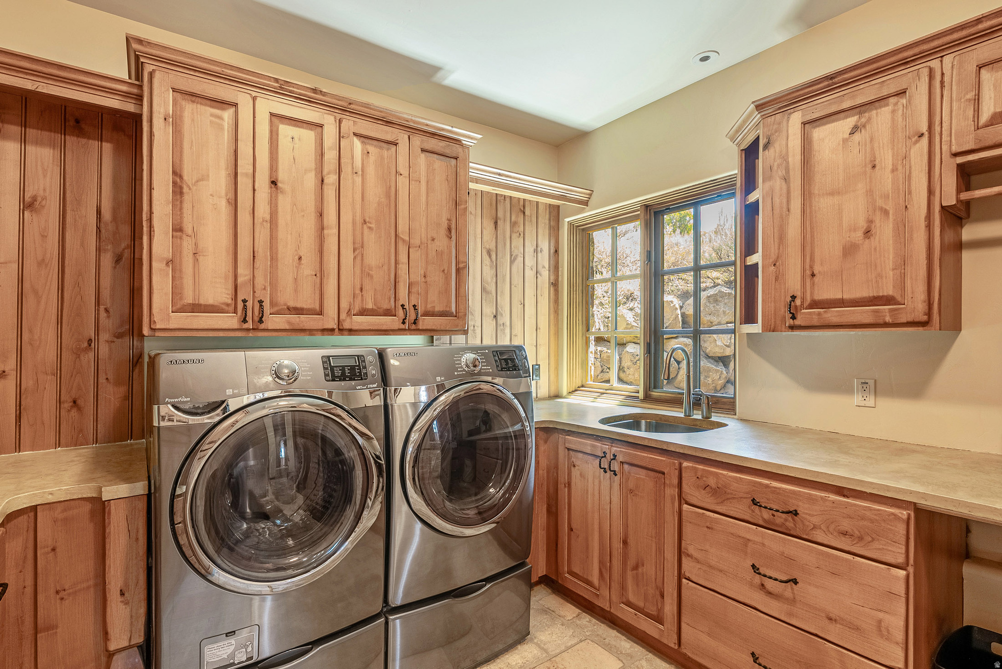 HIDEOUT CANYON PHASE 2 - Residential