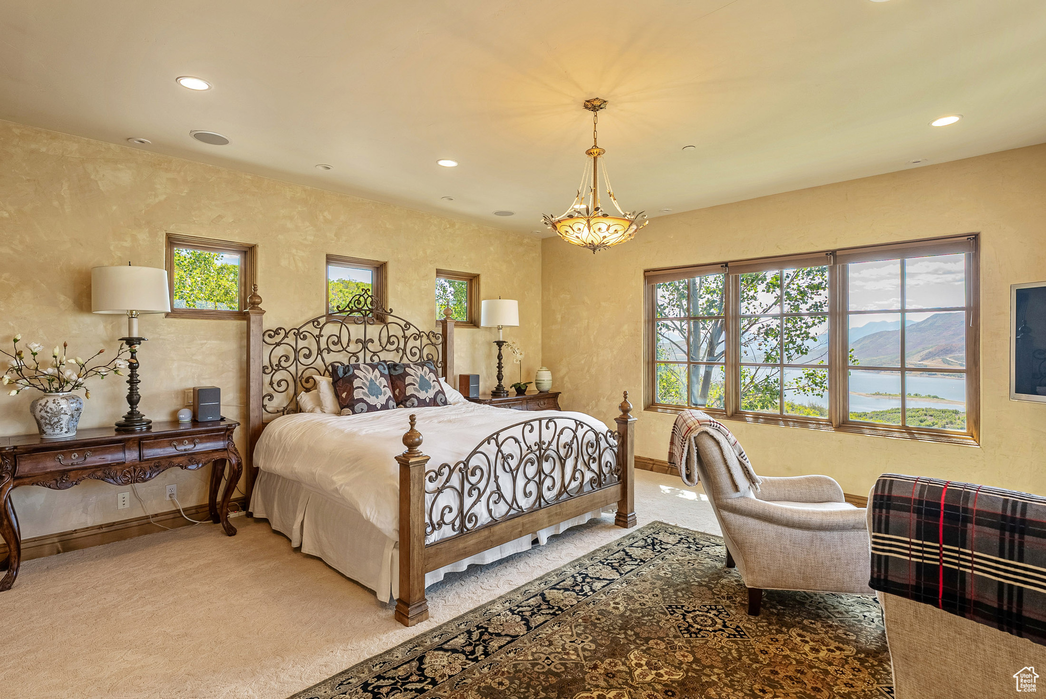 HIDEOUT CANYON PHASE 2 - Residential