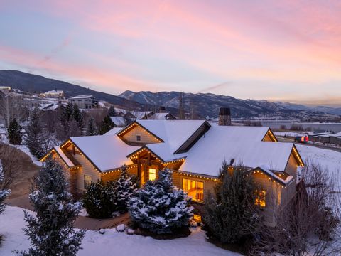 946 S MEADOW LARK LN E Huntsville UT 84317