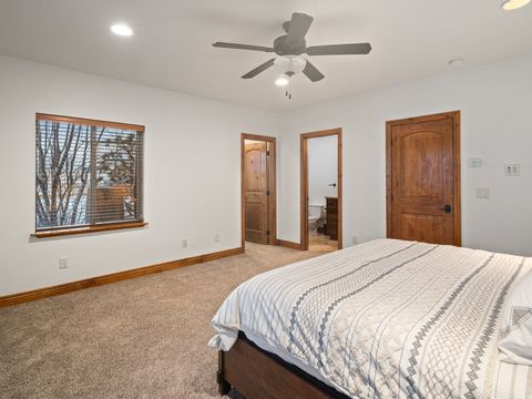 Tiny photo for 946 S MEADOW LARK LN E, Huntsville, UT 84317 (MLS # 2127044)