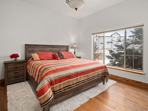 Tiny photo for 946 S MEADOW LARK LN E, Huntsville, UT 84317 (MLS # 2127044)