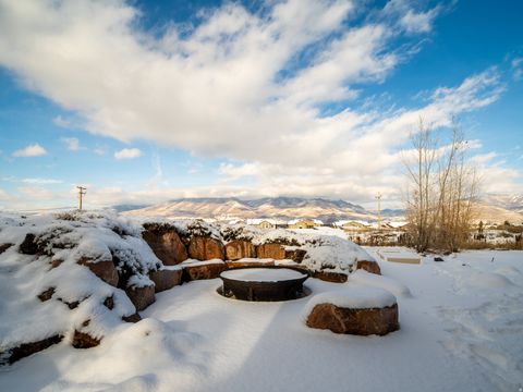 Tiny photo for 946 S MEADOW LARK LN E, Huntsville, UT 84317 (MLS # 2127044)